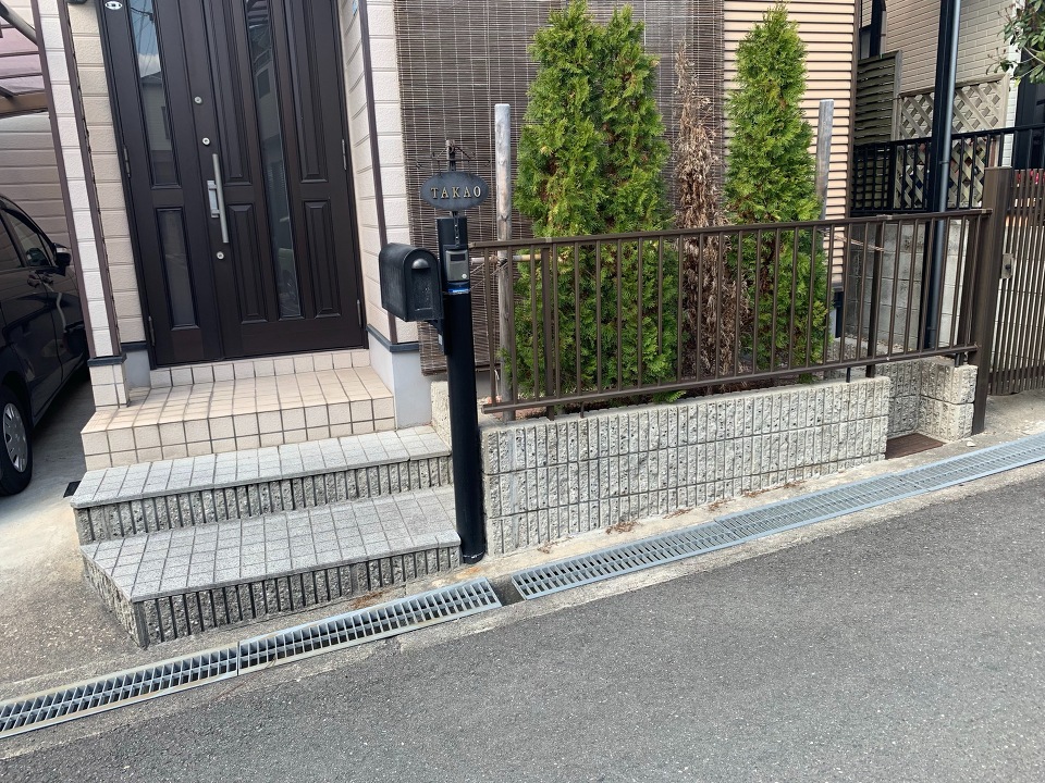 高尾様邸 前 高尾様邸 前